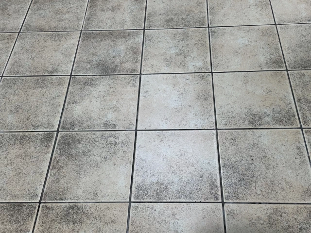 フロアタイルのデメリット